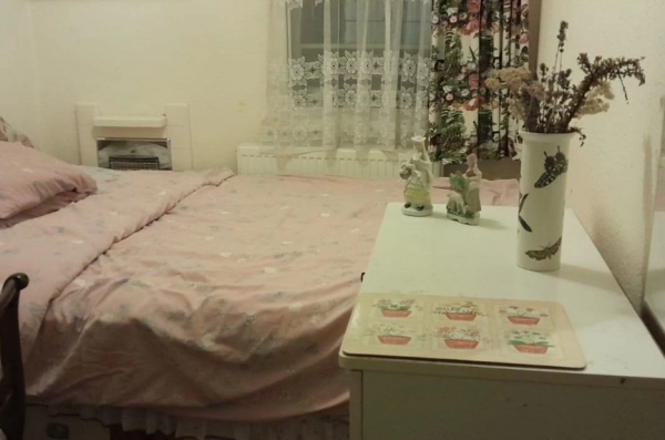 Double room to Rent in Mulberry Close, NW4. Suitable for professionals. Bills Included.