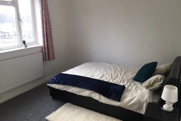 Double Room to Rent in Shared House Mitcham, London.