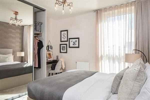 Beautiful luxurious 3 Bedroom Flat for Sale in Hayes, London.