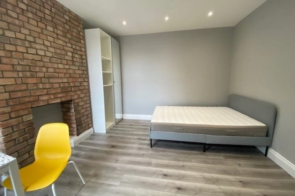 STUDIO FLAT TO LET IN STAMFORD HILL E5