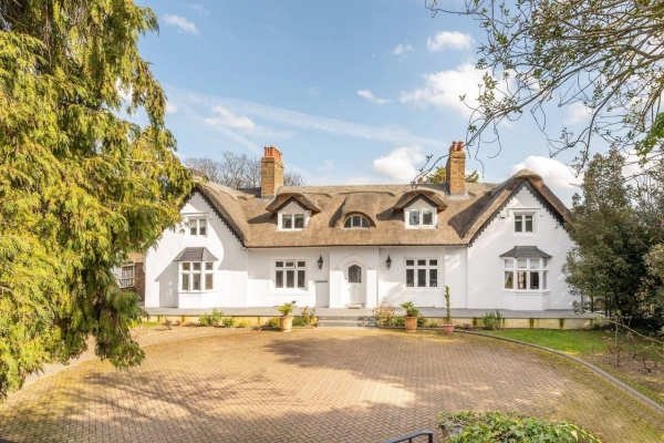 6 bedroom house for sale in Cannon Hill, Southgate, N14