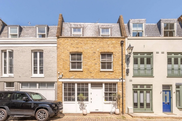 3 bedroom mews house for sale in Princes Mews, W2, Notting Hill, W2
