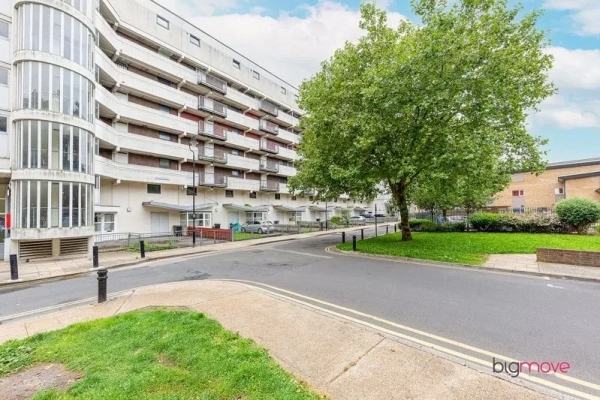 1 bed flat for sale in Muir Road, Hackney E5
