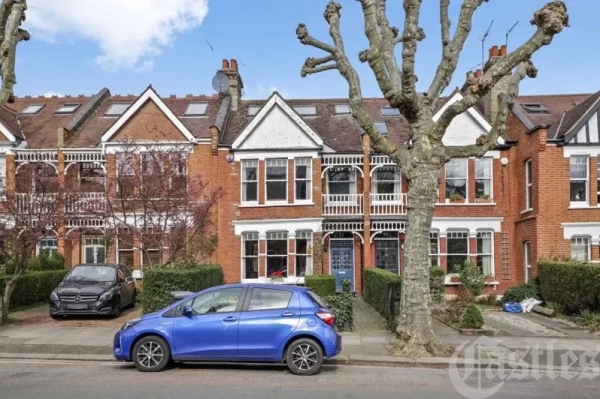 5 bed terraced house for sale in Park Avenue South, London N8