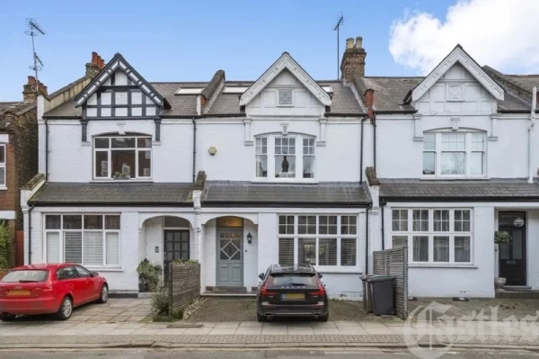 4 bed terraced house for sale in Gisburn Road, London N8