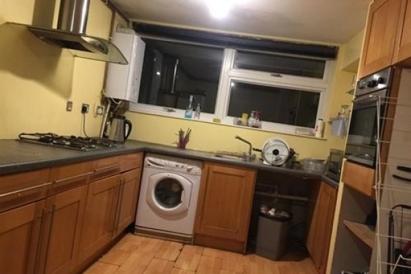 Double Room to Rent in Shared House,Sutton