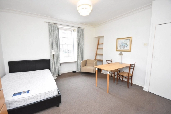 A one-bed flat (Studio apartment) for rent on Huntly Street, Aberdeen AB10.