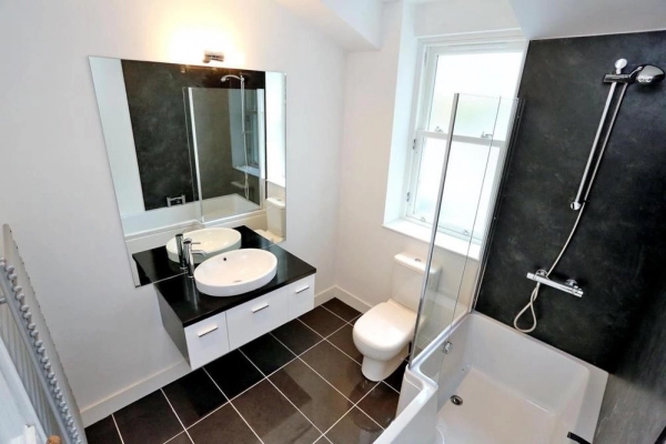 5-bedroom house for rent at 58 Polmuir Road Aberdeen, AB11.