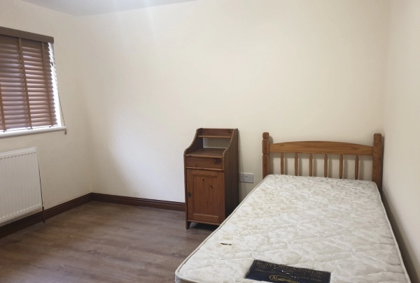 Double Room to Rent in Shared House , Warbank Crescent, New Addington, Croydon
